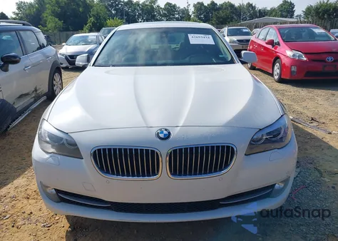 2012 BMW 528 Xi из США, поврежденный, VIN WBAXH5C56CDW11415